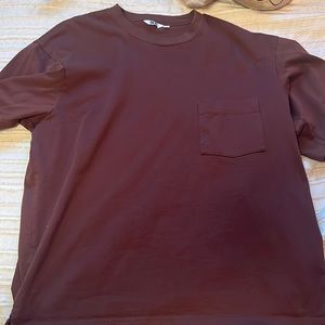 Men’s brown tee with front pocket